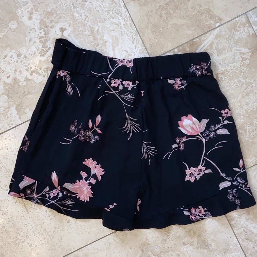 Black Floral Short Shorts